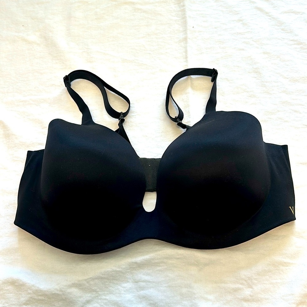 Victoria’s Secret Wireless Lined Semi Demi Bra D38
